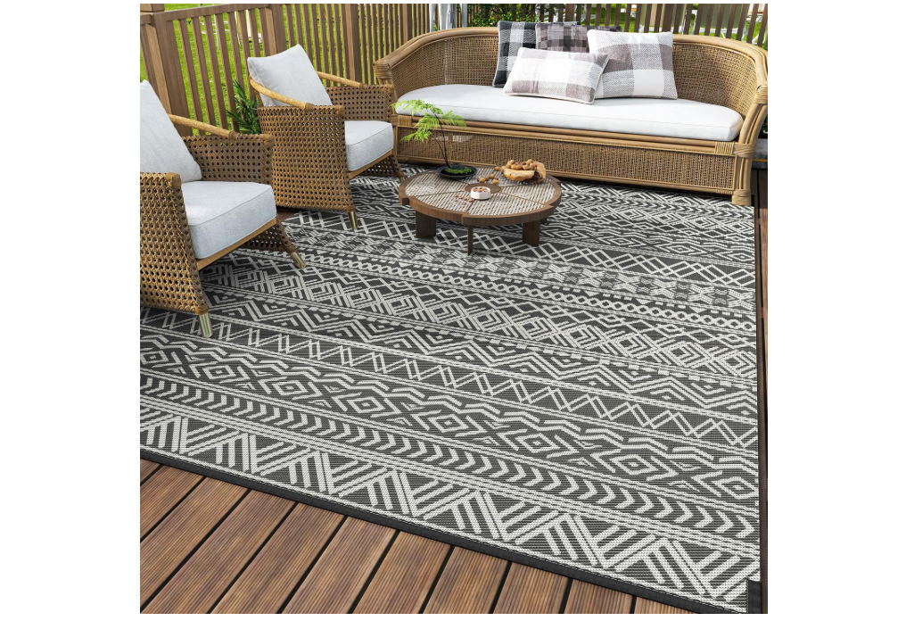 MontVoo Outdoor Rug